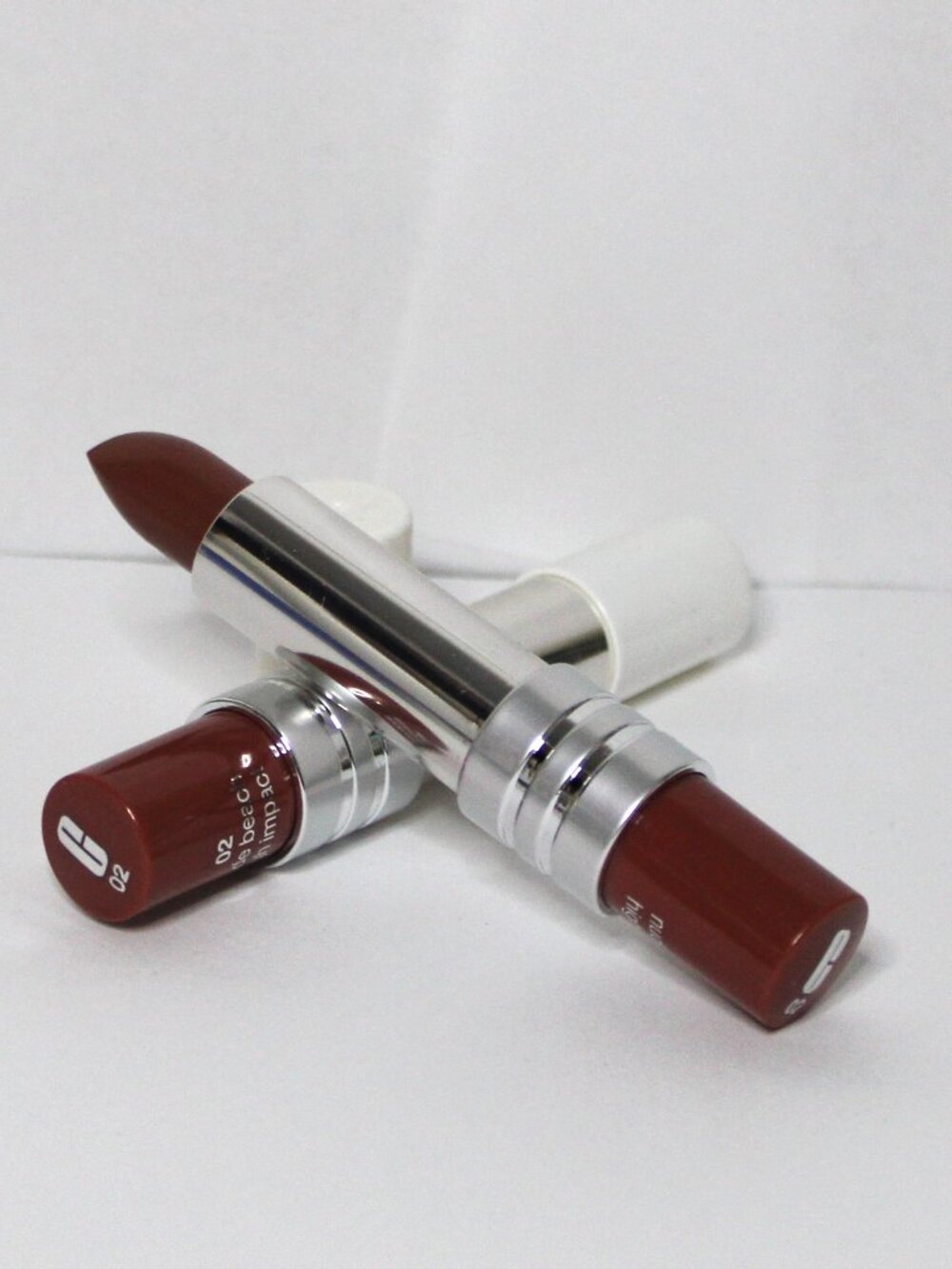 CLINIQUE LIPSTICK HIGH IMPACT "O2 NUDE BEACH" LOT OF 2